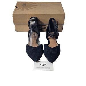 UGG  ladies Izabel Mar flats Nwb